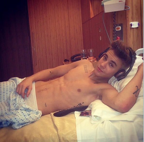 Picha ya Justin aliyoitweet akiwa hospitali