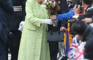 SWNS_QUEEN_WINDSOR_2813788a