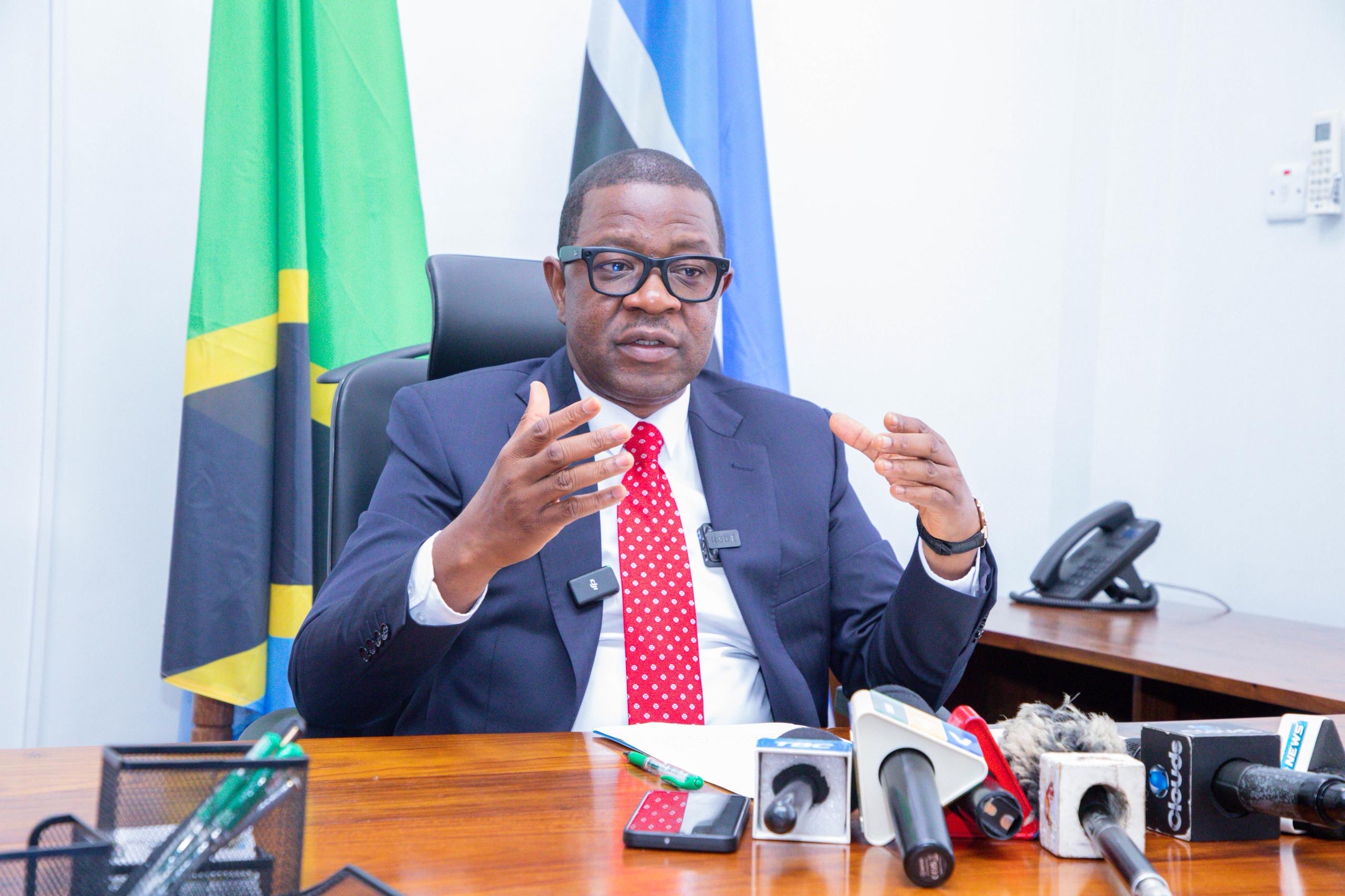 Maandiko 561 ya  kupambana na foleni mijini yapokelewa, Ulega aongeza zawadi